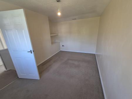 2 bedroom Terraced House to let in Grovebury Dell, Kingsthorpe, NN2