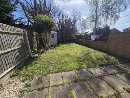 2 bedroom Terraced House to let in Grovebury Dell, Kingsthorpe, NN2
