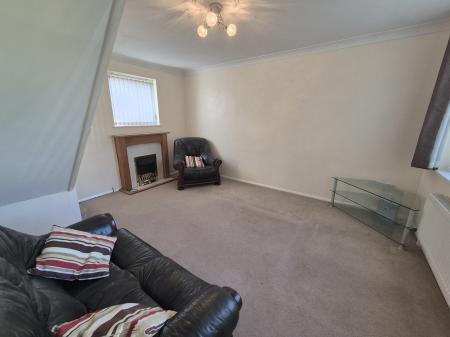 2 bedroom Terraced House to let in Grovebury Dell, Kingsthorpe, NN2