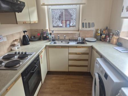 1 bedroom Flat to let in Harcourt Square, Earls Barton, NN6