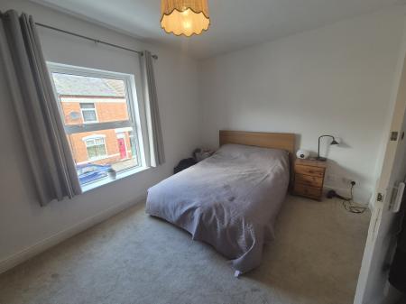 2 bedroom Terraced House to let in Sharman Road, St. James, Northampton, NN5