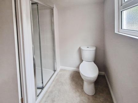 2 bedroom Terraced House to let in Southampton Road, Northampton, NN4