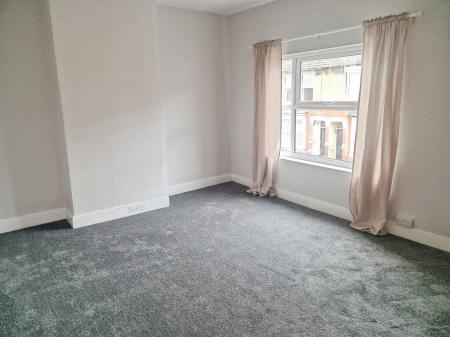 2 bedroom Terraced House to let in Southampton Road, Northampton, NN4