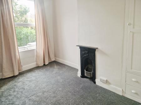 2 bedroom Terraced House to let in Southampton Road, Northampton, NN4