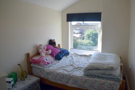 3 bedroom Terraced House to let in Junction Road, Kingsley, Northampton, NN2