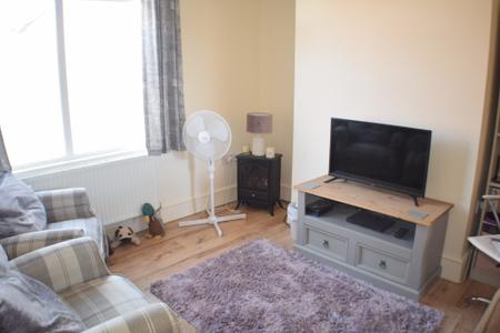 3 bedroom Terraced House to let in Junction Road, Kingsley, Northampton, NN2