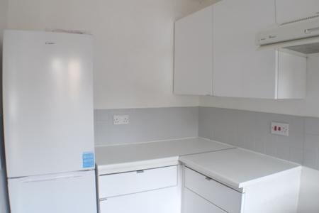 2 bedroom Terraced House to let in Woodpecker Way, East Hunsbury, Northampton, NN4