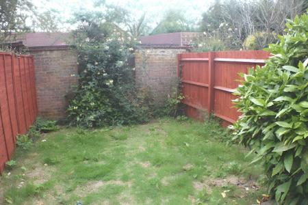 2 bedroom Terraced House to let in Woodpecker Way, East Hunsbury, Northampton, NN4