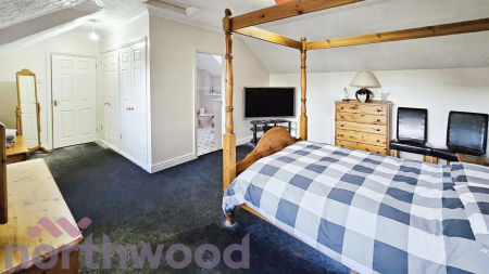 5 bedroom Detached house for sale in Broadland Drive, Thorpe End, NR13