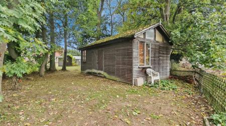 4 bedroom Semi-detached bungalow for sale in Woodland Drive, Norwich, NR6