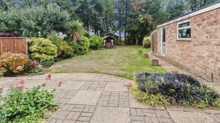 4 bedroom Semi-detached bungalow for sale in Woodland Drive, Norwich, NR6