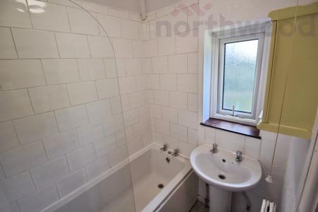 3 bedroom Semi-detached house to let in Wycliffe Road STUDENT, Norwich, NR4