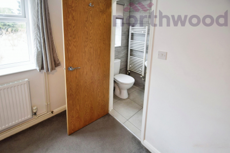 5 bedroom Bungalow to let in Earlham Green Lane STUDENT, Norwich, NR5