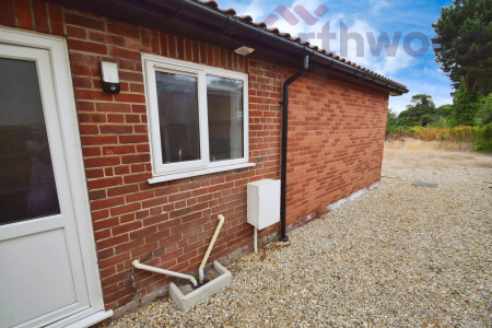 5 bedroom Bungalow to let in Earlham Green Lane STUDENT, Norwich, NR5