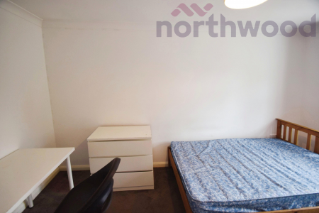 5 bedroom Bungalow to let in Earlham Green Lane STUDENT, Norwich, NR5