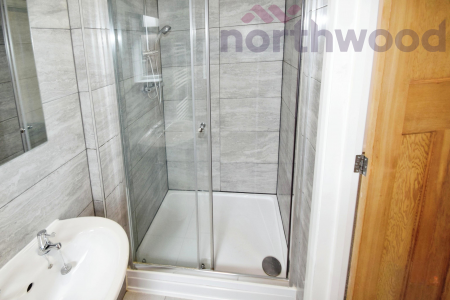 5 bedroom Bungalow to let in Earlham Green Lane STUDENT, Norwich, NR5