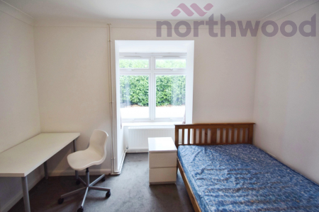 5 bedroom Bungalow to let in Earlham Green Lane STUDENT, Norwich, NR5