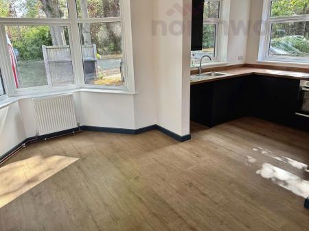 5 bedroom Bungalow to let in Bowthorpe Road, Norwich, NR5