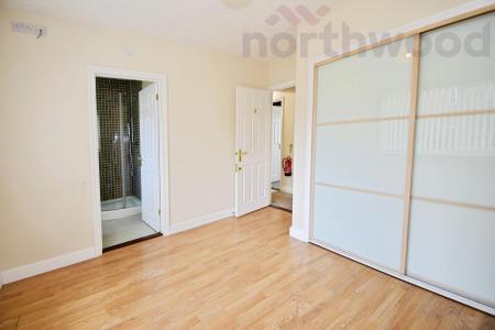 4 bedroom Detached house to let in Caddow Road, Norwich, NR5