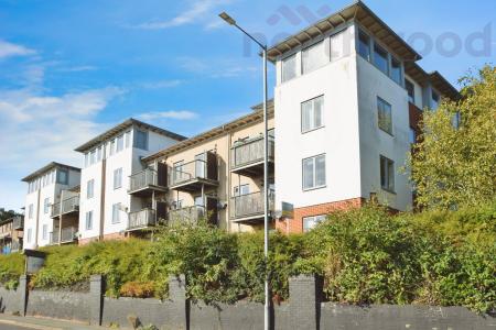 1 bedroom Apartment to let in Telegraph Lane East, Norwich, NR1
