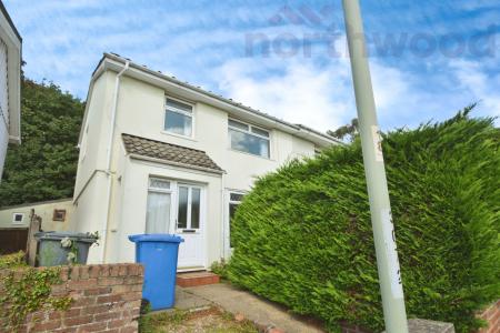 3 bedroom Semi-detached house to let in St Mildreds Road