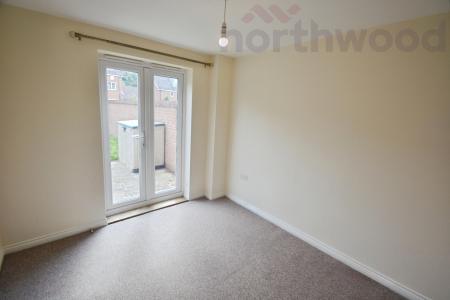 4 bedroom Town house to let in Magnolia Way, Queens Hill, Costessey, Norwich, NR8