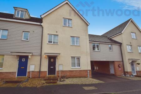 4 bedroom Town house to let in Magnolia Way, Queens Hill, Costessey, Norwich, NR8