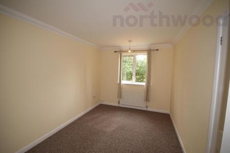 2 bedroom Flat to let in The Waterside, Lower Hellesdon, Norwich, NR6