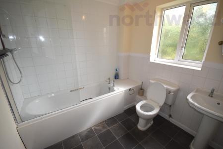 2 bedroom Flat to let in The Waterside, Lower Hellesdon, Norwich, NR6