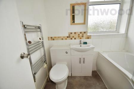 3 bedroom Semi-detached house to let in Boundary Road, Norwich, NR6