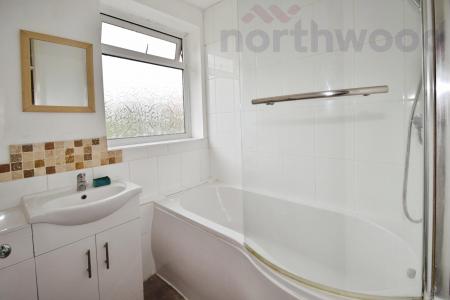 3 bedroom Semi-detached house to let in Boundary Road, Norwich, NR6