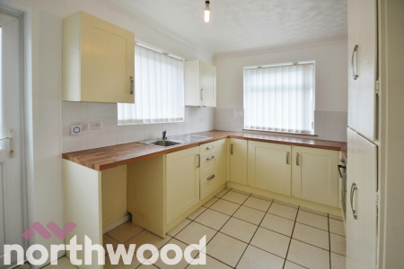 2 bedroom Bungalow to let in Manor Park Gardens, Long Stratton, NR15