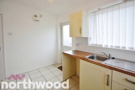 2 bedroom Bungalow to let in Manor Park Gardens, Long Stratton, NR15