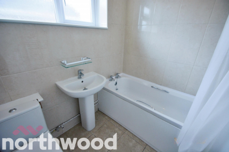 2 bedroom Bungalow to let in Manor Park Gardens, Long Stratton, NR15