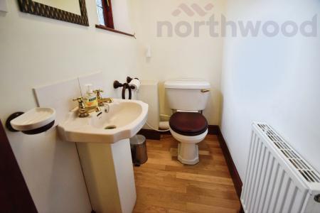 4 bedroom Detached house to let in Hackford Road, Wicklewood, NR18