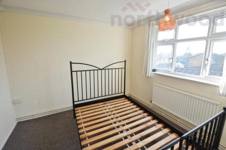 2 bedroom Flat to let in Somerleyton Gardens, Norwich, NR2