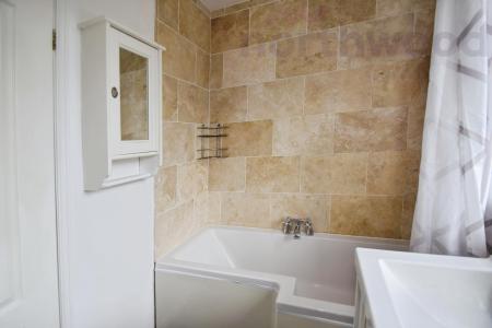 3 bedroom Semi-detached house to let in Hillcrest Road, Thorpe St Andrew, NR7