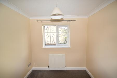 3 bedroom Semi-detached house to let in Buttercup Way Threescore, Norwich, NR5