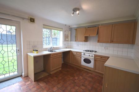 3 bedroom Semi-detached house to let in Buttercup Way, Norwich, NR5