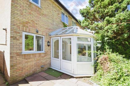 3 bedroom Semi-detached house to let in Suters Drive, Taverham, NR8