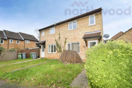 3 bedroom Semi-detached house to let in Suters Drive, Taverham, NR8
