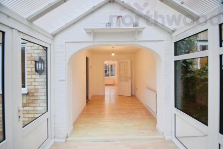 3 bedroom Semi-detached house to let in Suters Drive, Taverham, NR8