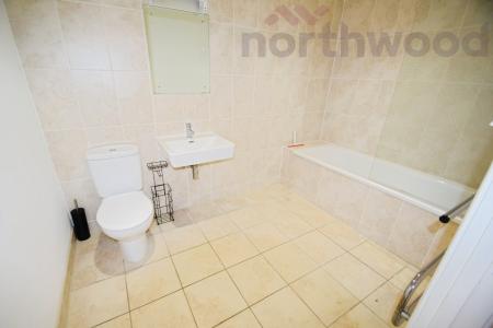 2 bedroom Penthouse to let in Granary View, Paper Mill Yard