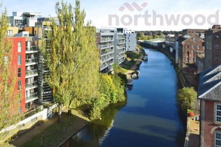 2 bedroom Penthouse to let in Granary View, Paper Mill Yard