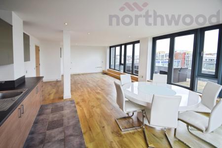 2 bedroom Penthouse to let in Granary View, Paper Mill Yard