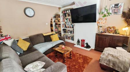 2 bedroom Terraced House for sale in Bull Close Road, Norwich, NR3