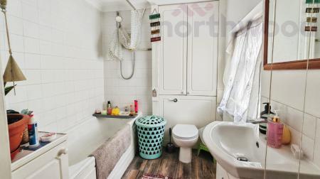 2 bedroom Terraced House for sale in Bull Close Road, Norwich, NR3