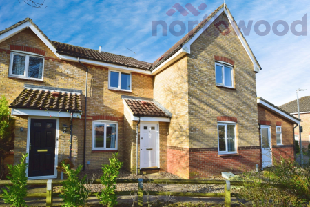 2 bedroom Terraced House for sale in Elizabeth Close, Attleborough, NR17