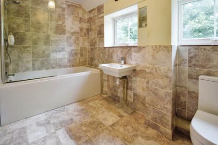 3 bedroom Barn Conversion to let in Watton Road, Colney, NR4