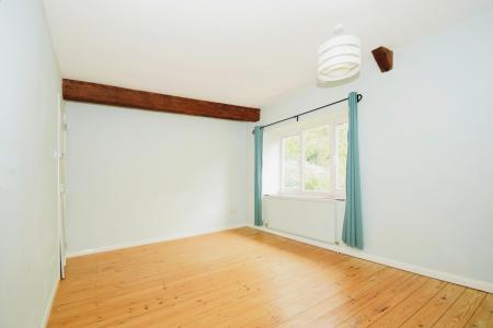 3 bedroom Barn Conversion to let in Watton Road, Colney, NR4